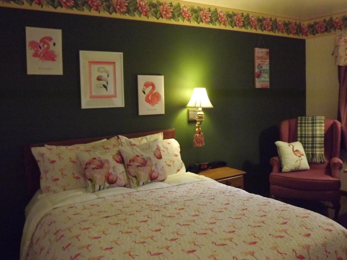 Crest Country Inn Williamsburg Экстерьер фото