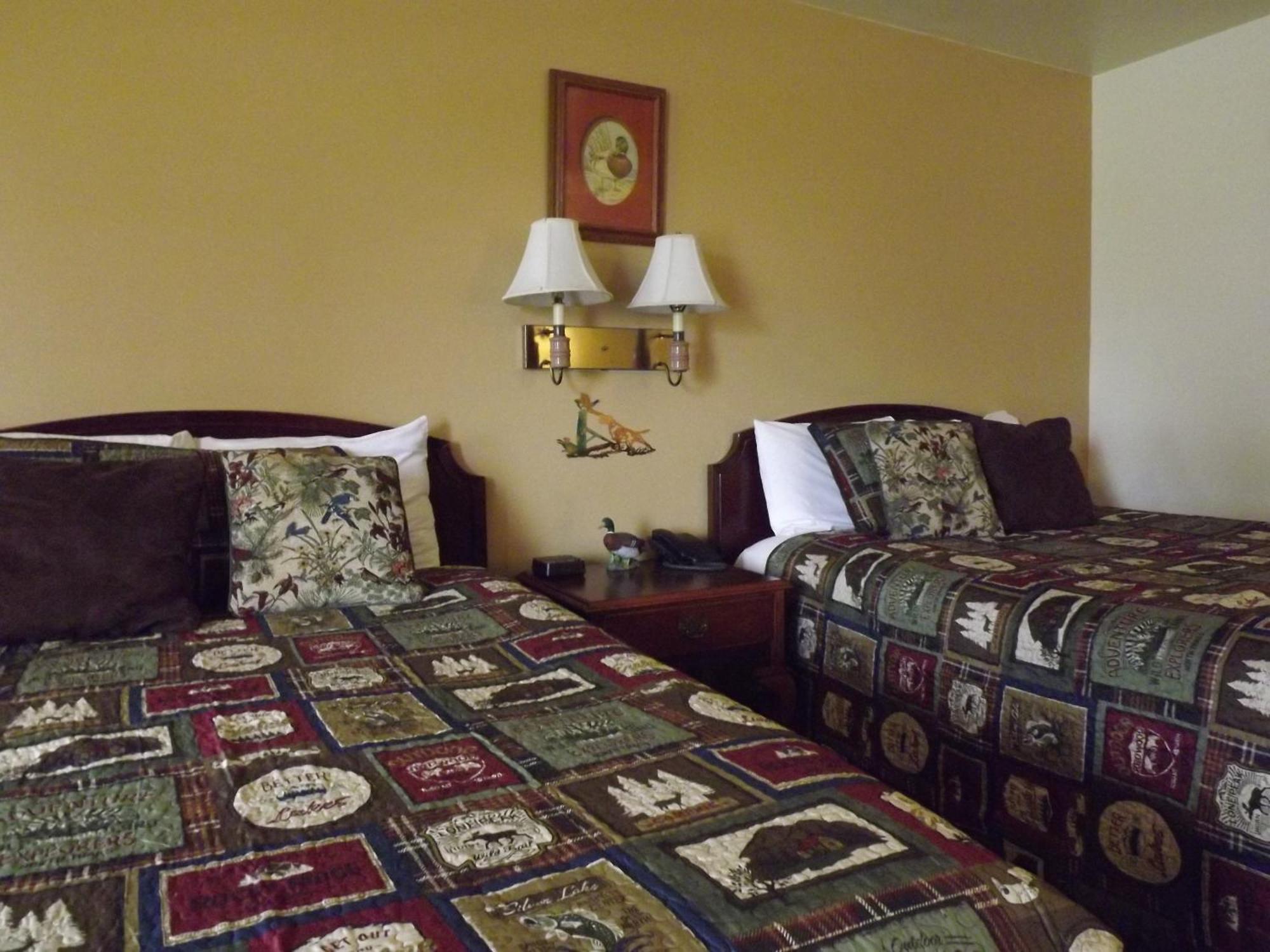 Crest Country Inn Williamsburg Экстерьер фото